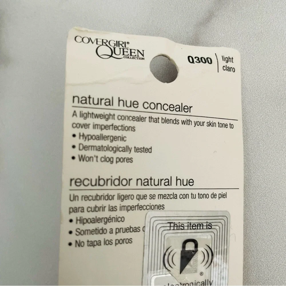 Covergirl Queen Q300 Light Concealer- New